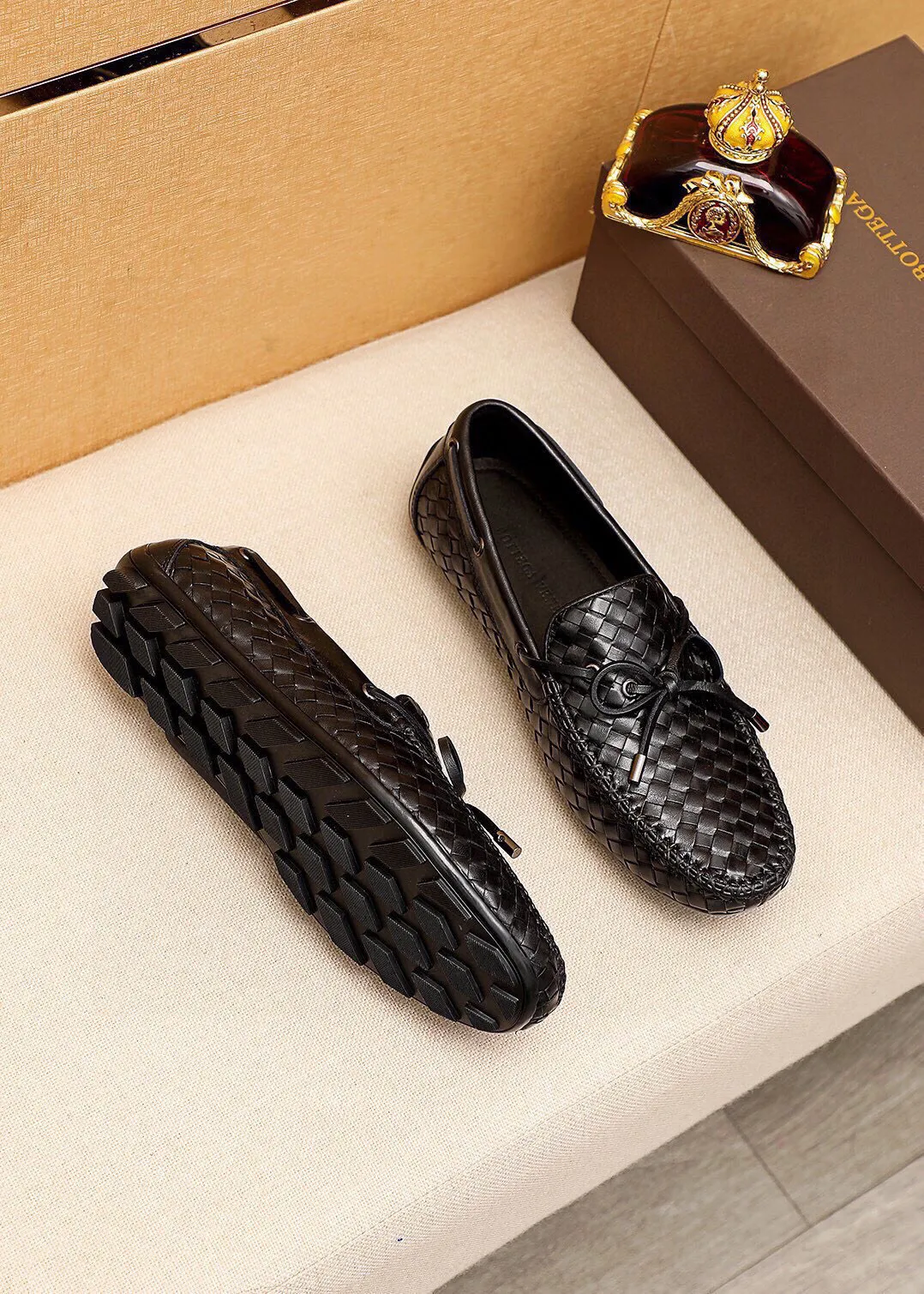 Men's men's shoes 💰500 💐 BV men's slip-on shoes® [BOTTEGA VENETA] official website counter new model, one-to-one mold opening ⚠Italian calfskin purely hand-woven ➕cow 🐂 leather lining. Driving slip-ons, available at counters, sizes 38～44 (45🉑️customized)